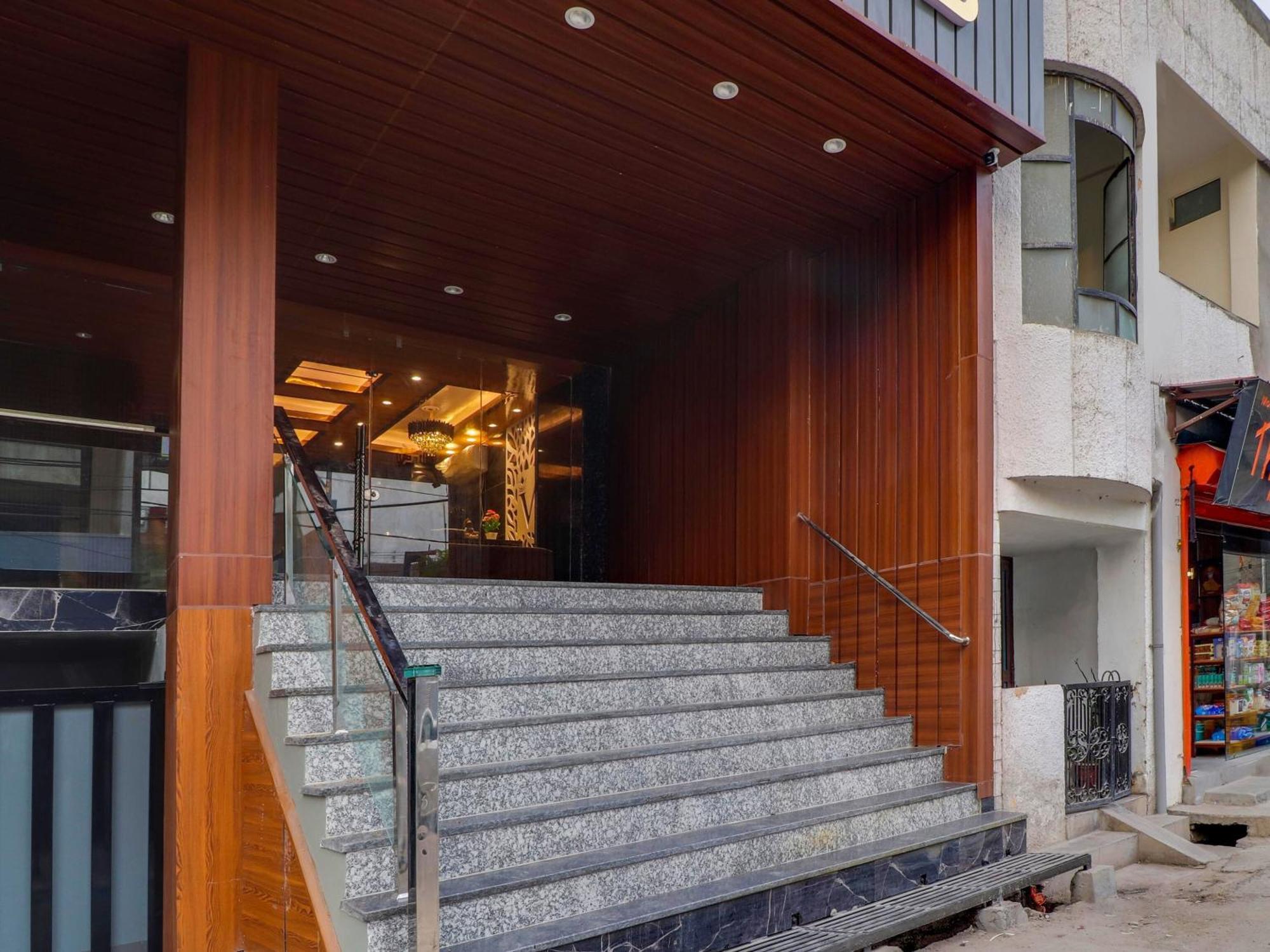 Collection O Vaanya Bliss Hotel Rishikesh Exterior photo